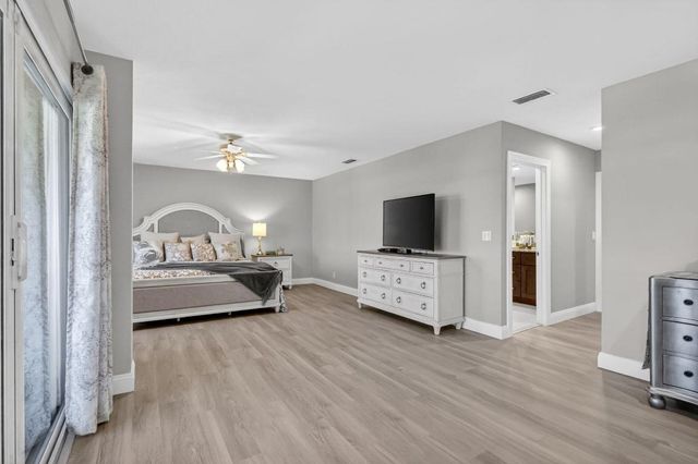 1100 Surf Road 201, Singer Island, FL 33404