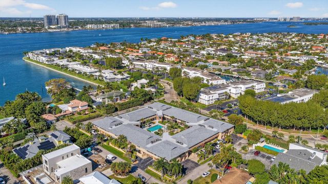 1100 Surf Road 201, Singer Island, FL 33404