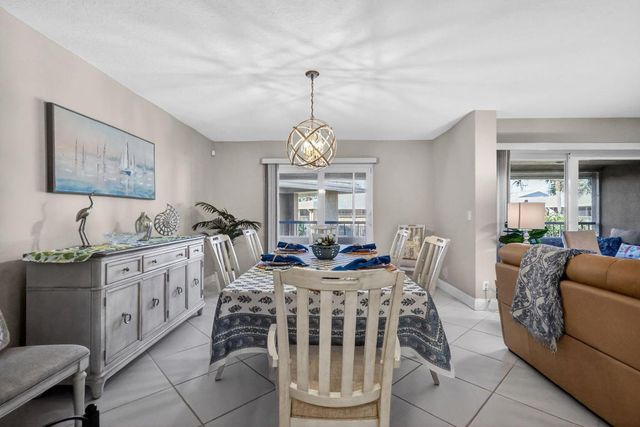 1100 Surf Road 201, Singer Island, FL 33404