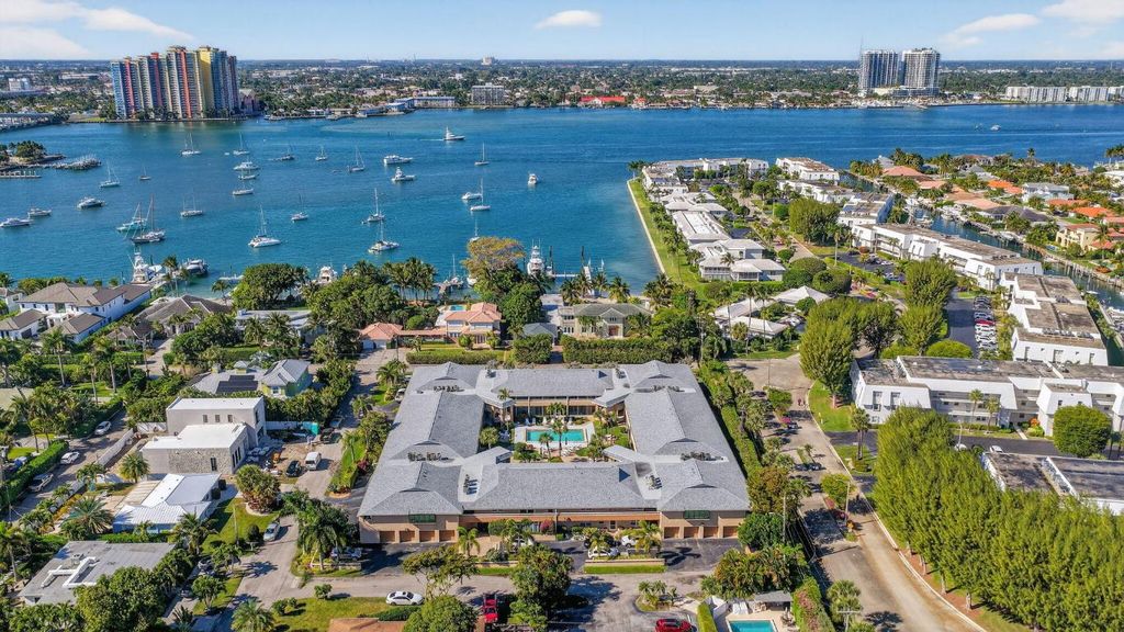 1100 Surf Road 201, Singer Island, FL 33404