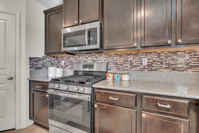 4371 W Saginaw Way, Fresno, CA 93722