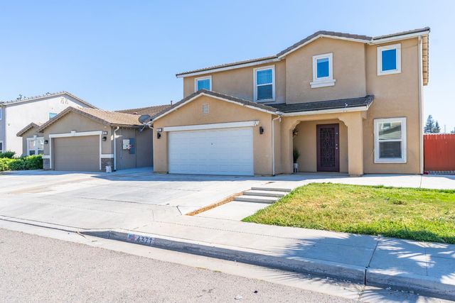 4371 W Saginaw Way, Fresno, CA 93722