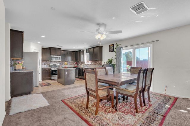 4371 W Saginaw Way, Fresno, CA 93722