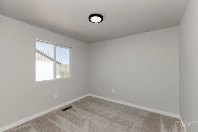 13707 Nisene Ct, Caldwell, ID 83607