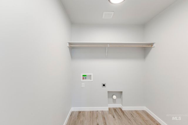 13707 Nisene Ct, Caldwell, ID 83607