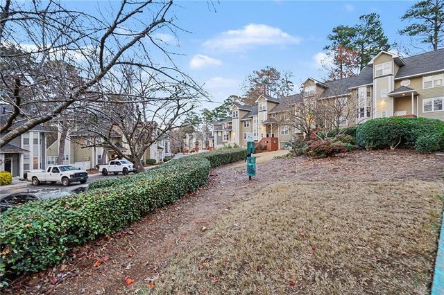 106 Ivy Green SE Court, Marietta, GA 30067