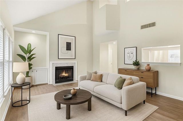 106 Ivy Green SE Court, Marietta, GA 30067