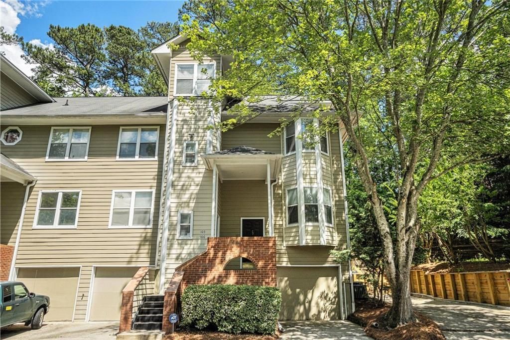 106 Ivy Green SE Court, Marietta, GA 30067