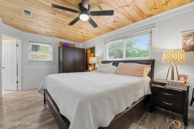 709 Pine Hills Road, Ocean Springs, MS 39564
