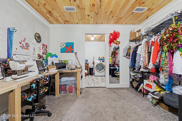 709 Pine Hills Road, Ocean Springs, MS 39564