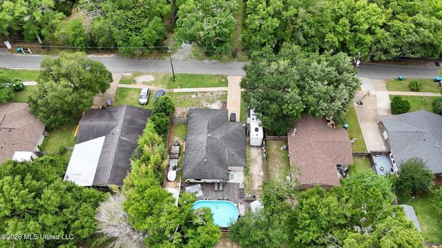 709 Pine Hills Road, Ocean Springs, MS 39564