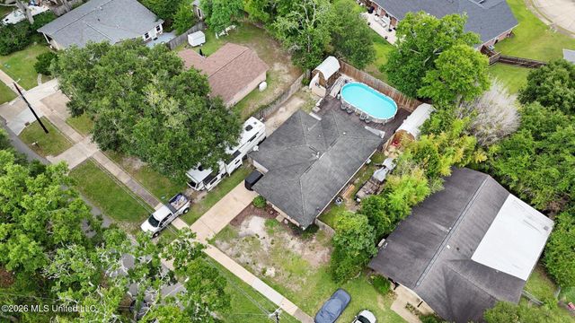 709 Pine Hills Road, Ocean Springs, MS 39564