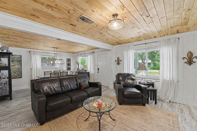 709 Pine Hills Road, Ocean Springs, MS 39564