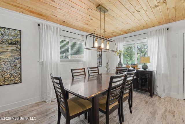 709 Pine Hills Road, Ocean Springs, MS 39564