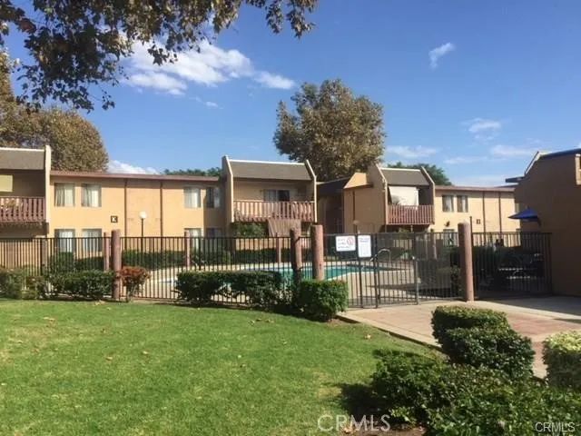 801 S Lyon Street H-3, Santa Ana, CA 92705
