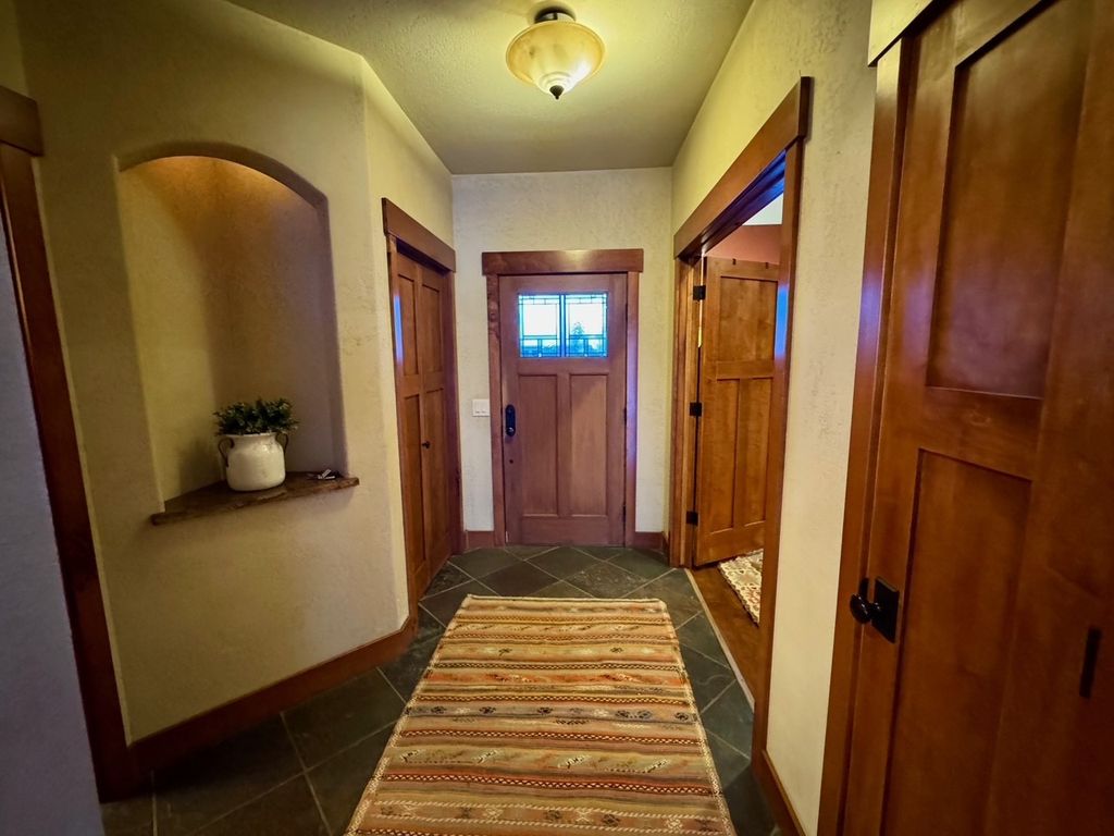 4505 12th Avenue S, Great Falls, MT 59405 photo 2