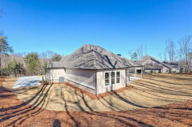 162 Northern Spy Drive, Clarkesville, GA 30523