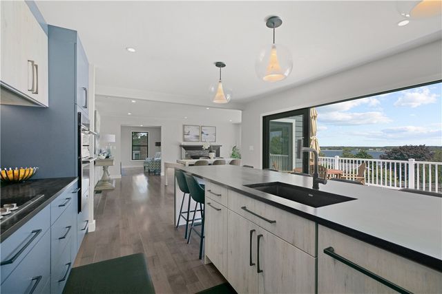 259 Taylor Road, Portsmouth, RI 02871