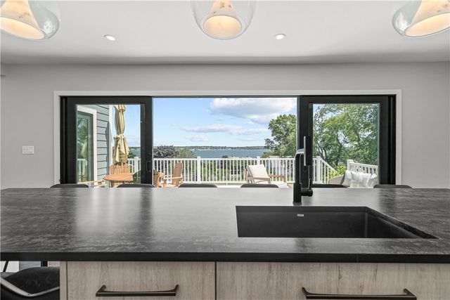 259 Taylor Road, Portsmouth, RI 02871