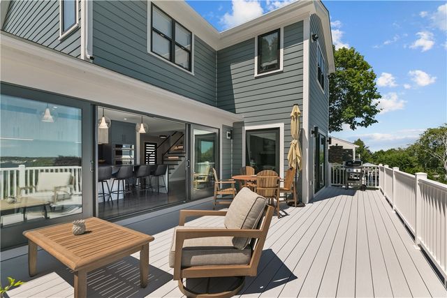 259 Taylor Road, Portsmouth, RI 02871