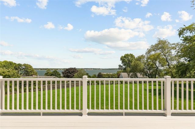 259 Taylor Road, Portsmouth, RI 02871