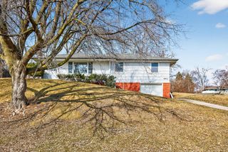 8912 Tretbaugh Drive, Bloomington, MN 55431