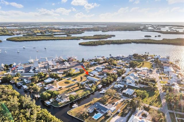 208 S CANAL STREET, Ruskin, FL 33570