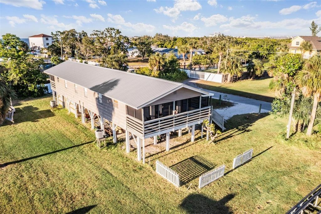 208 S CANAL STREET, Ruskin, FL 33570