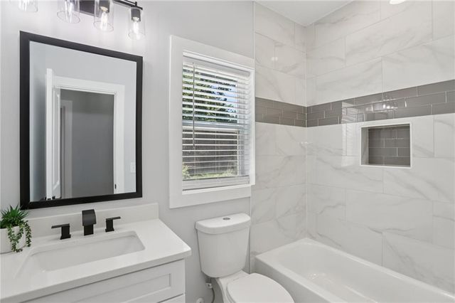 3189 B Jackson, Hapeville, GA 30354