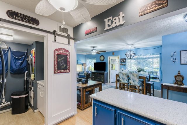 106 LAKE PINE Circle D-2, Greenacres, FL 33463