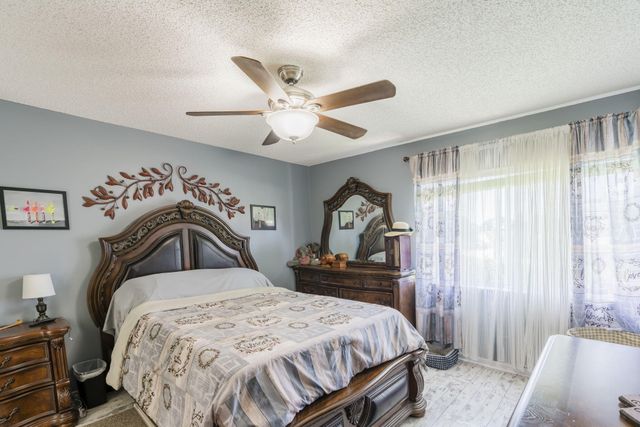 106 LAKE PINE Circle D-2, Greenacres, FL 33463