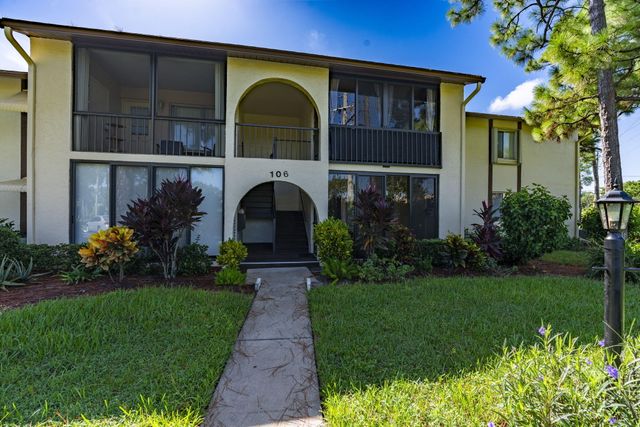 106 LAKE PINE Circle D-2, Greenacres, FL 33463