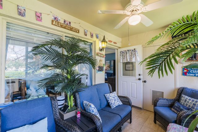 106 LAKE PINE Circle D-2, Greenacres, FL 33463