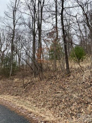 201 Glen Valley Drive, Weaverville, NC 28787