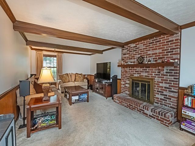 402 Dorseyville Rd, O'hara, PA 15215