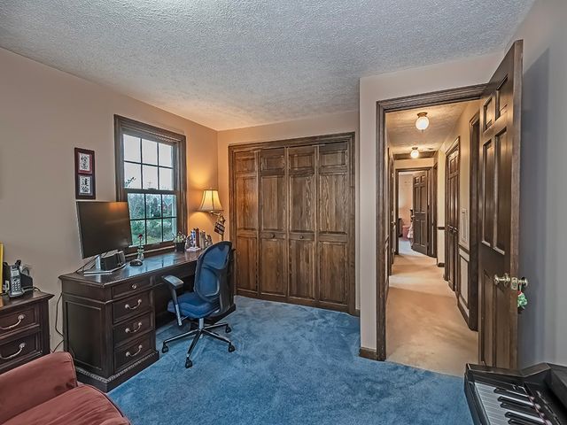 402 Dorseyville Rd, O'hara, PA 15215