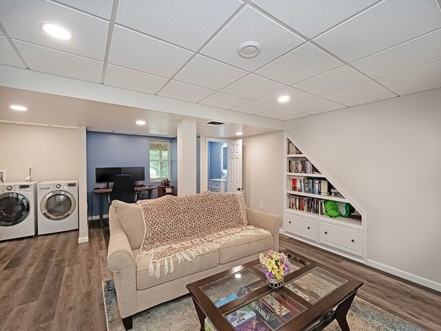 402 Dorseyville Rd, O'hara, PA 15215