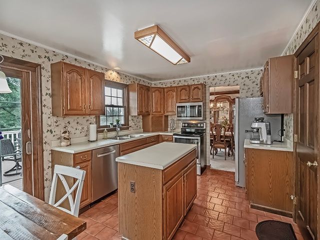 402 Dorseyville Rd, O'hara, PA 15215