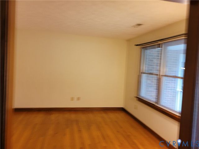 15520 Mount Air Ct, Hanover, VA 23192