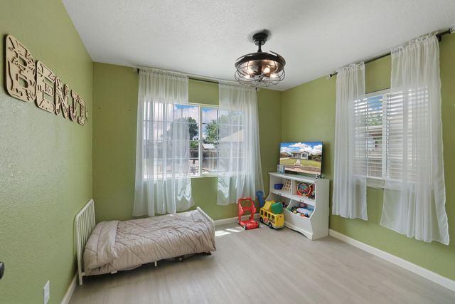 2660 Santa Fe St, Riverbank, CA 95367