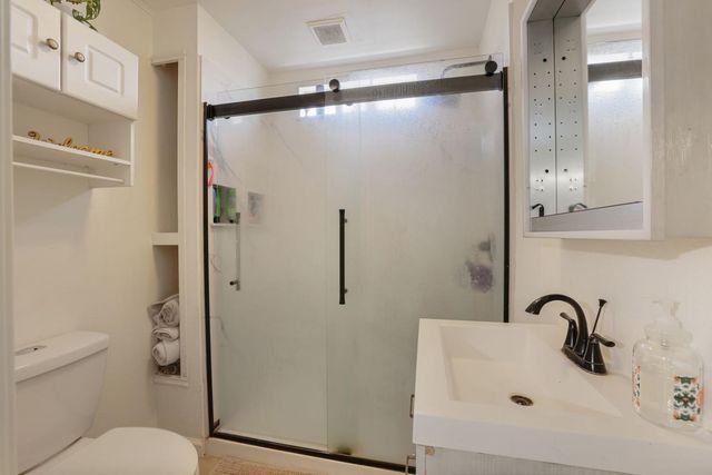 2660 Santa Fe St, Riverbank, CA 95367