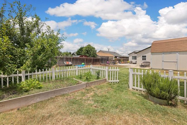 2660 Santa Fe St, Riverbank, CA 95367