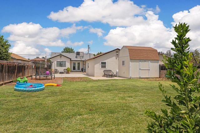 2660 Santa Fe St, Riverbank, CA 95367