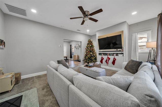 820 Marion Avenue, Fort Worth, TX 76104