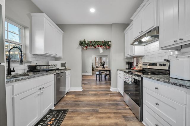 820 Marion Avenue, Fort Worth, TX 76104