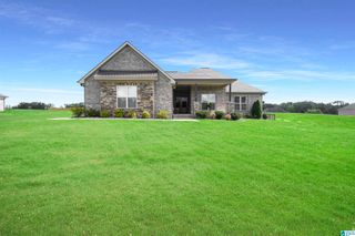 40 CREST LOOP ROAD, Clanton, AL 35045