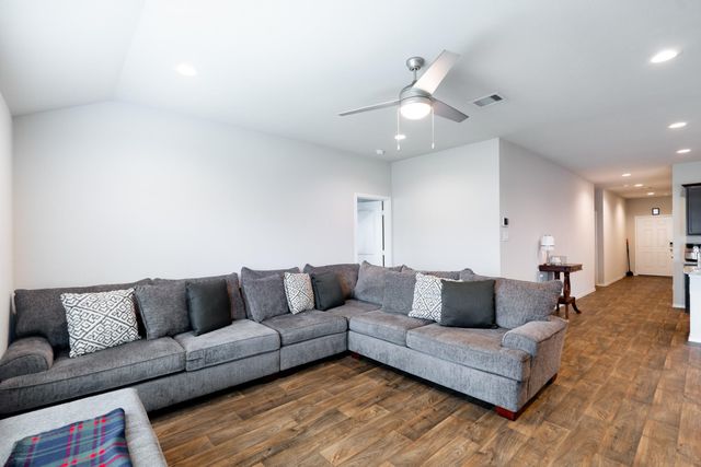 20399 Green Mountain Drive, New Caney, TX 77357