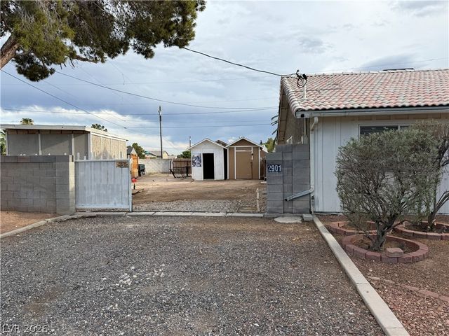 2901 Maverick Street, Las Vegas, NV 89108