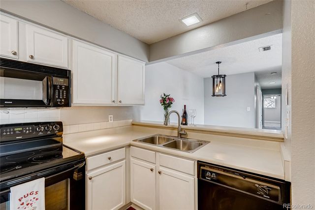 2260 E Geddes Avenue F, Centennial, CO 80122