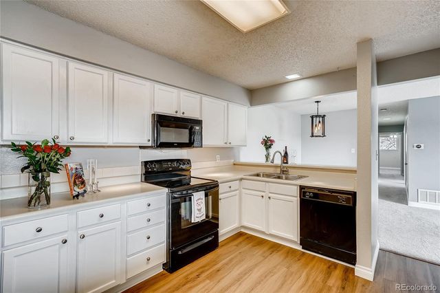 2260 E Geddes Avenue F, Centennial, CO 80122